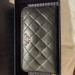 Prada Saffiano Fiocco Quilted leather Wallet with FULL INCLUSION